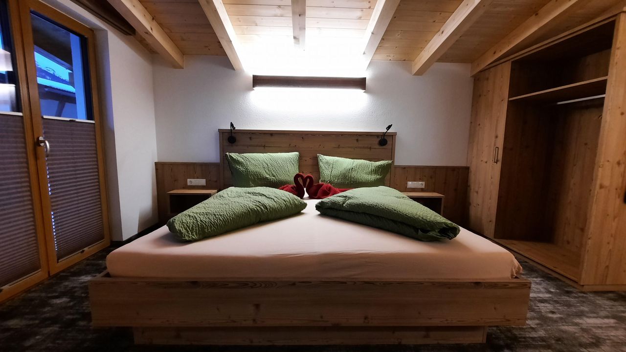 Zimmer mit Französichem Balkon Zimmer mit Französichem Balkon